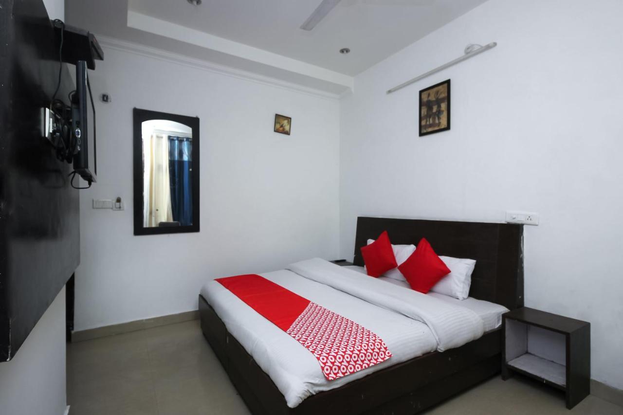Oyo 1153 The Oak Valley Dharamshala Exterior foto